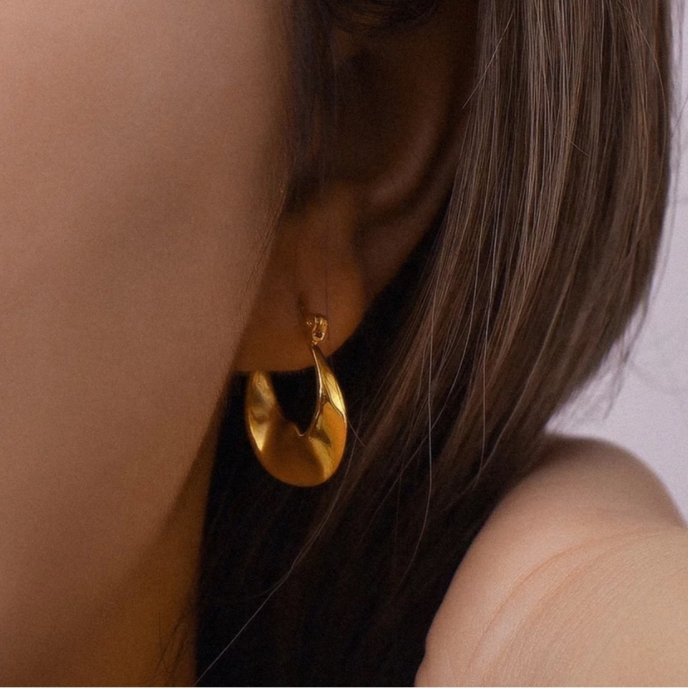 New 18K Gold Vintage Irregular Hoop Earrings, wonderful Earrings, wow Earrings